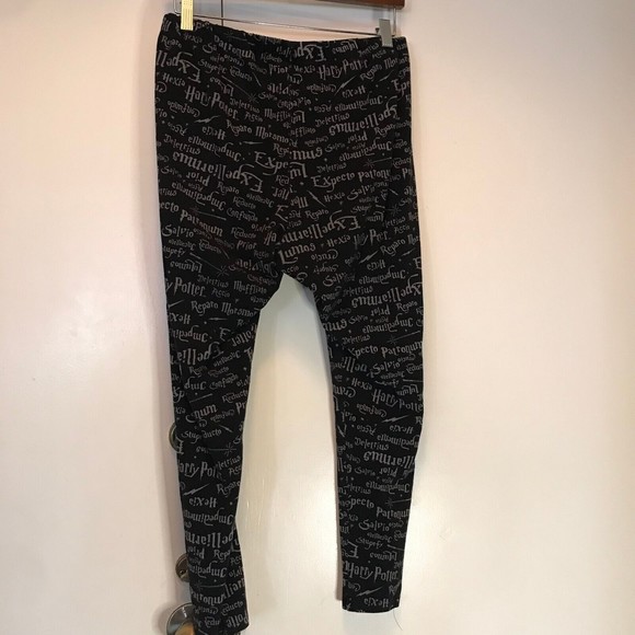 Harry Potter Wizard Spells Women's Leggings size 2 Fits s-m - Picture 5 of 7